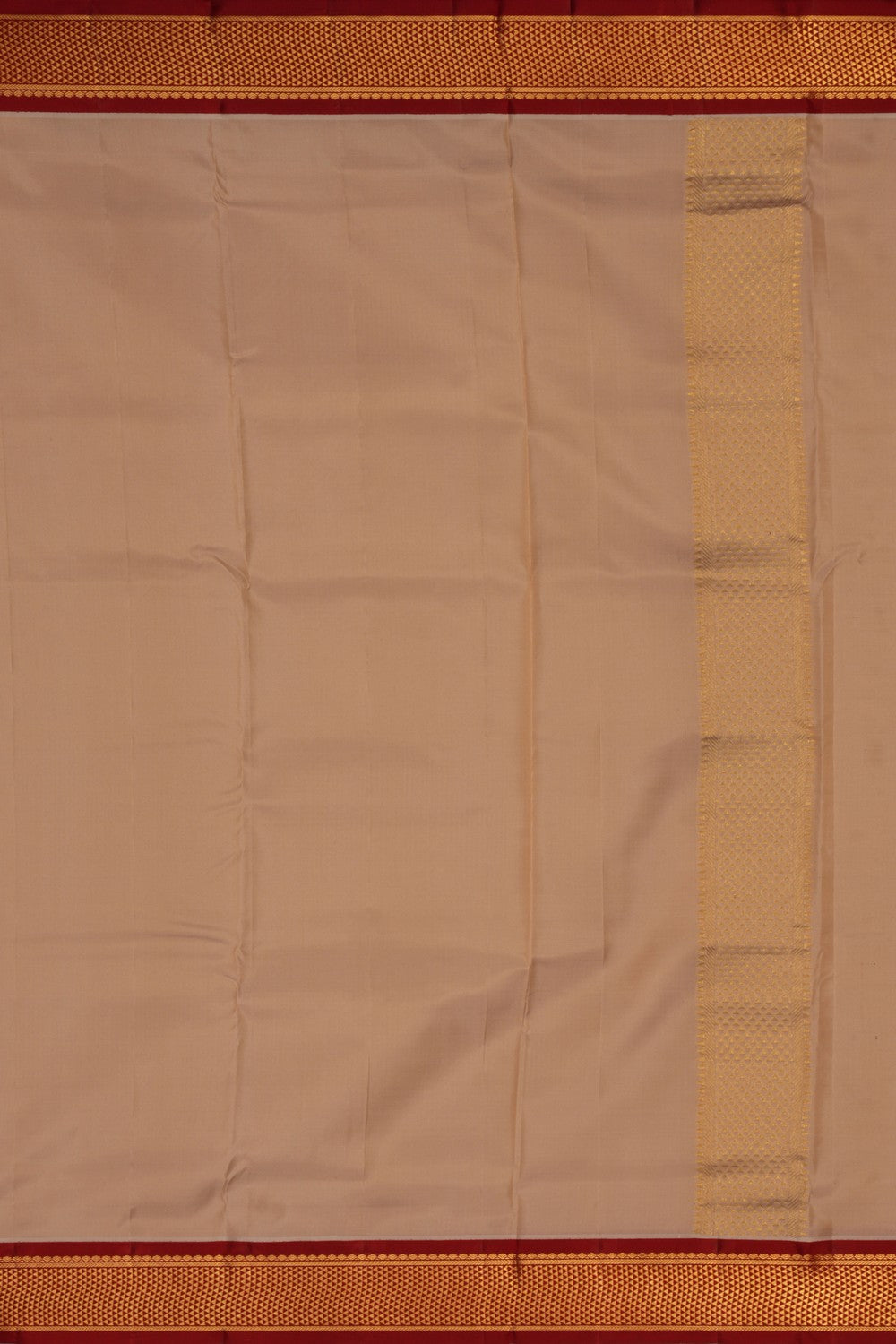 Image of Kanchipuram Silk Off-White Dhoti With Kanduva (8 X 4)